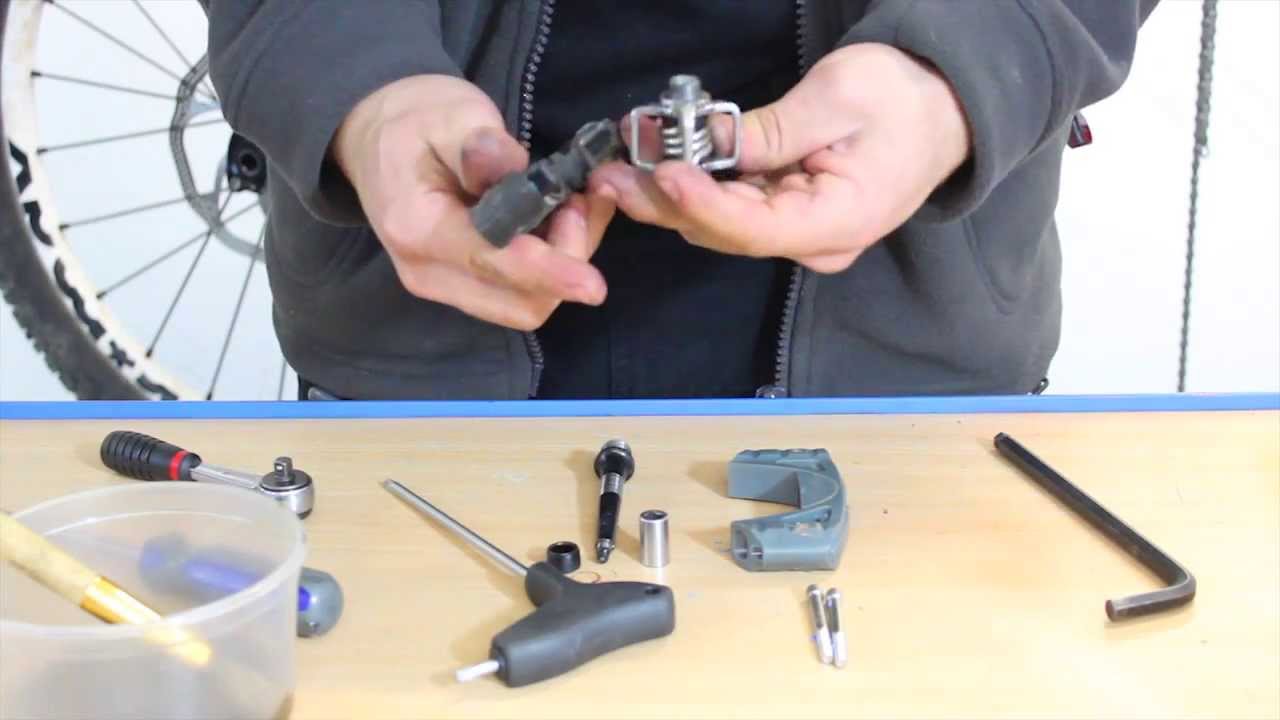 Pedal tipo Crank Brothers: desmontar y montar