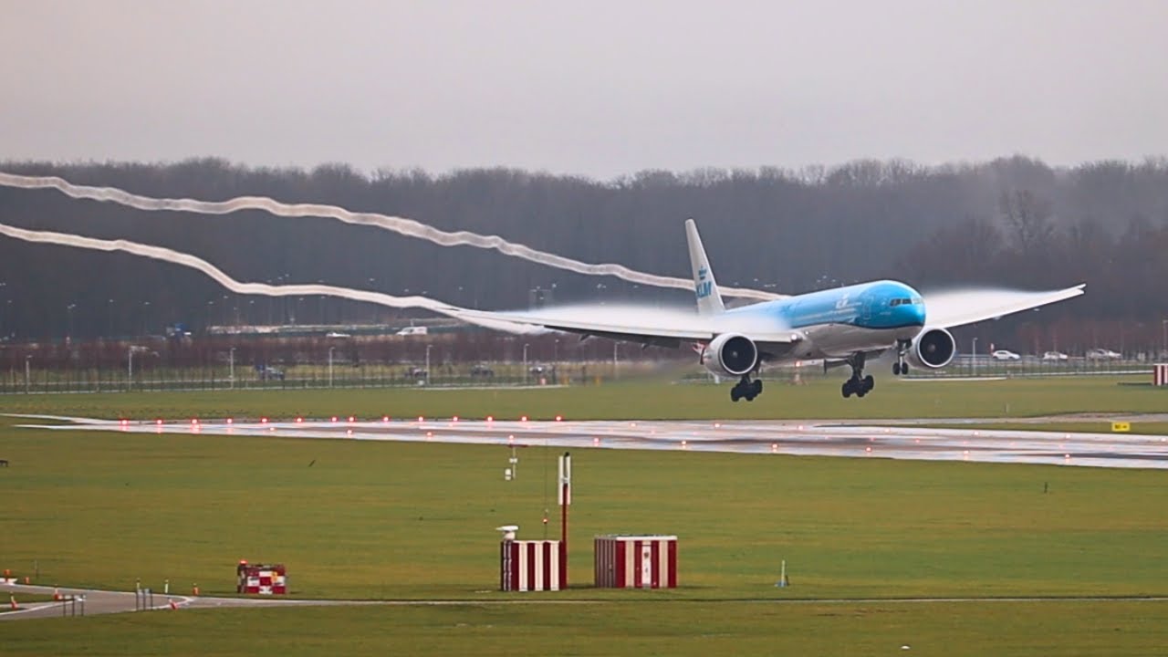 Beautiful WINGFLUFF & CONTRAIL Airplane Landings At Amsterdam Schiphol Airport!