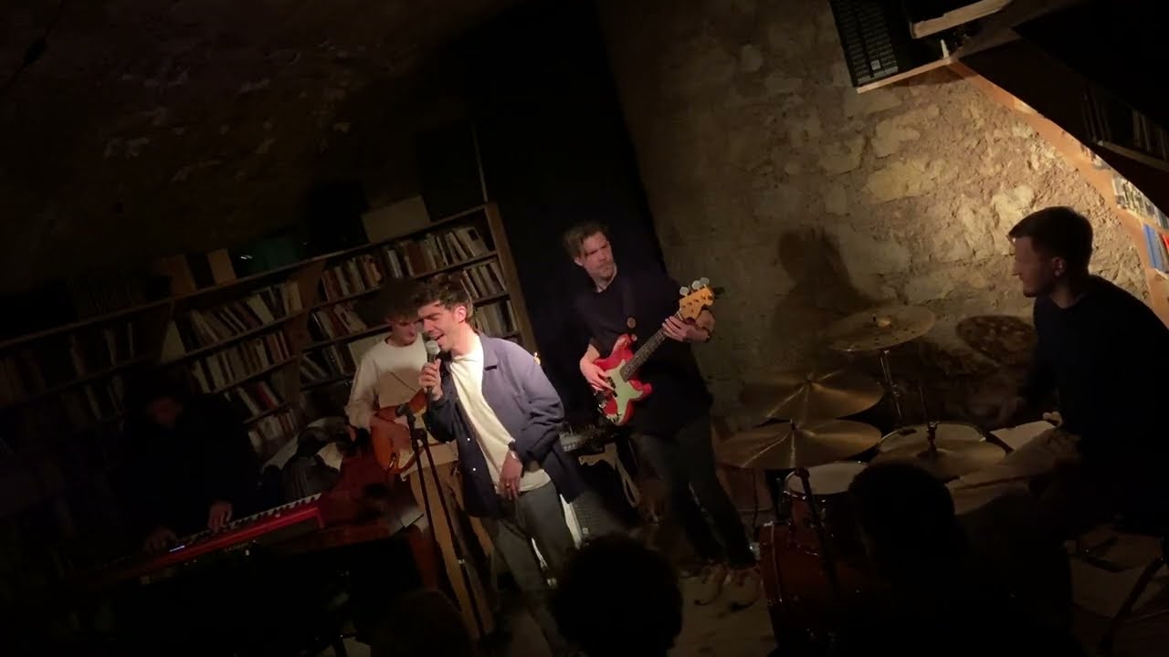 Sunglasses - DAVID DIALMA feat. PHILIPPE V&Ouml;GELI & BIENNA SESSION