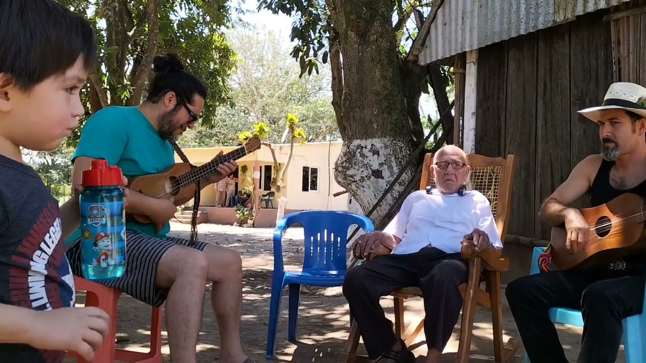 La Bamba / Guero Vega, Fredi Narnajos y Claudio Naranjos
