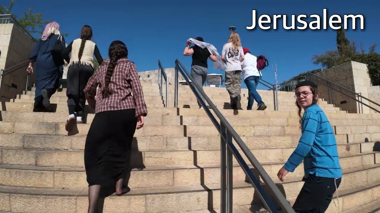 Friday before Shabbat. Jerusalem from Zion Square to the Damascus Gate.