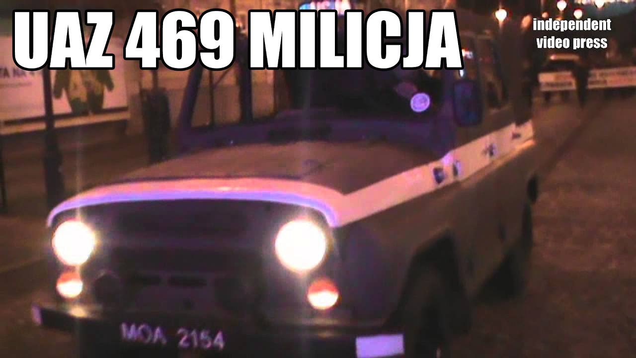 Przejazd UAZ 469 milicji ulicami Białegostoku  - 13 grudnia 2014