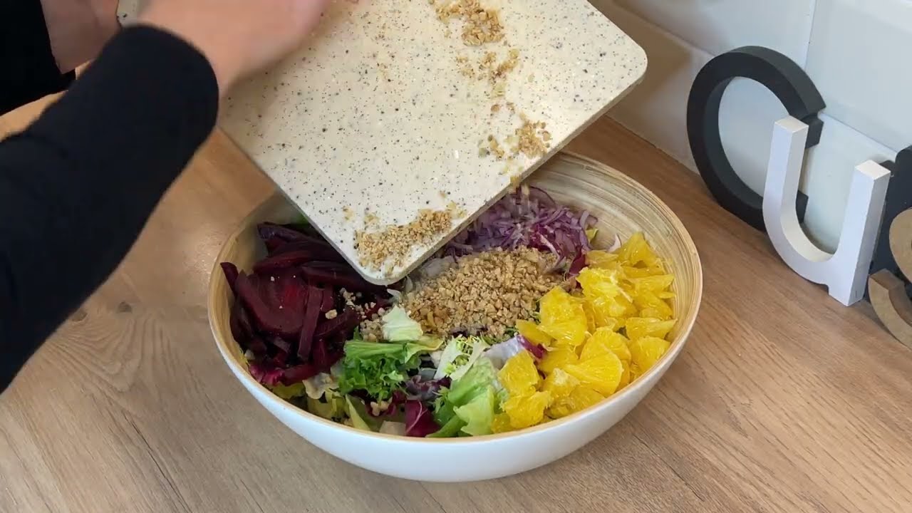 НУ ОЧЕНЬ ВКУСНЫЙ САЛАТ НА ПРАЗДНИЧНЫЙ СТОЛ