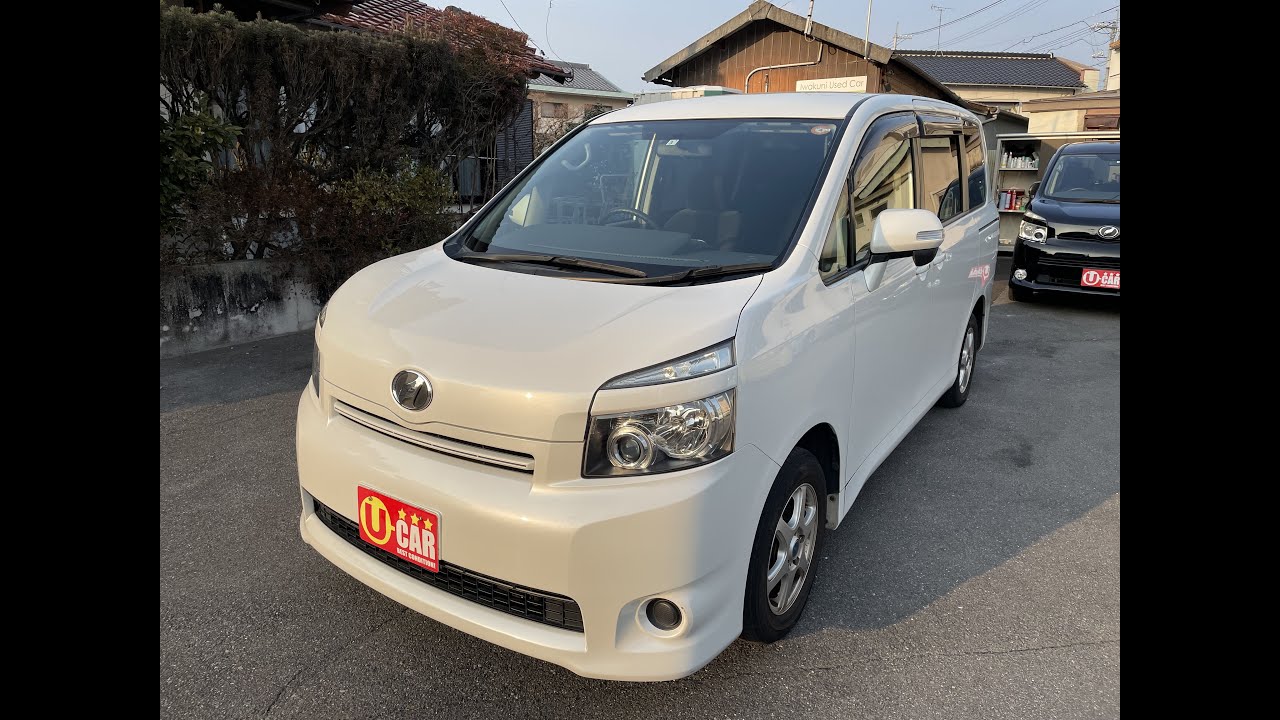 TOYOTA   VOXY   2009