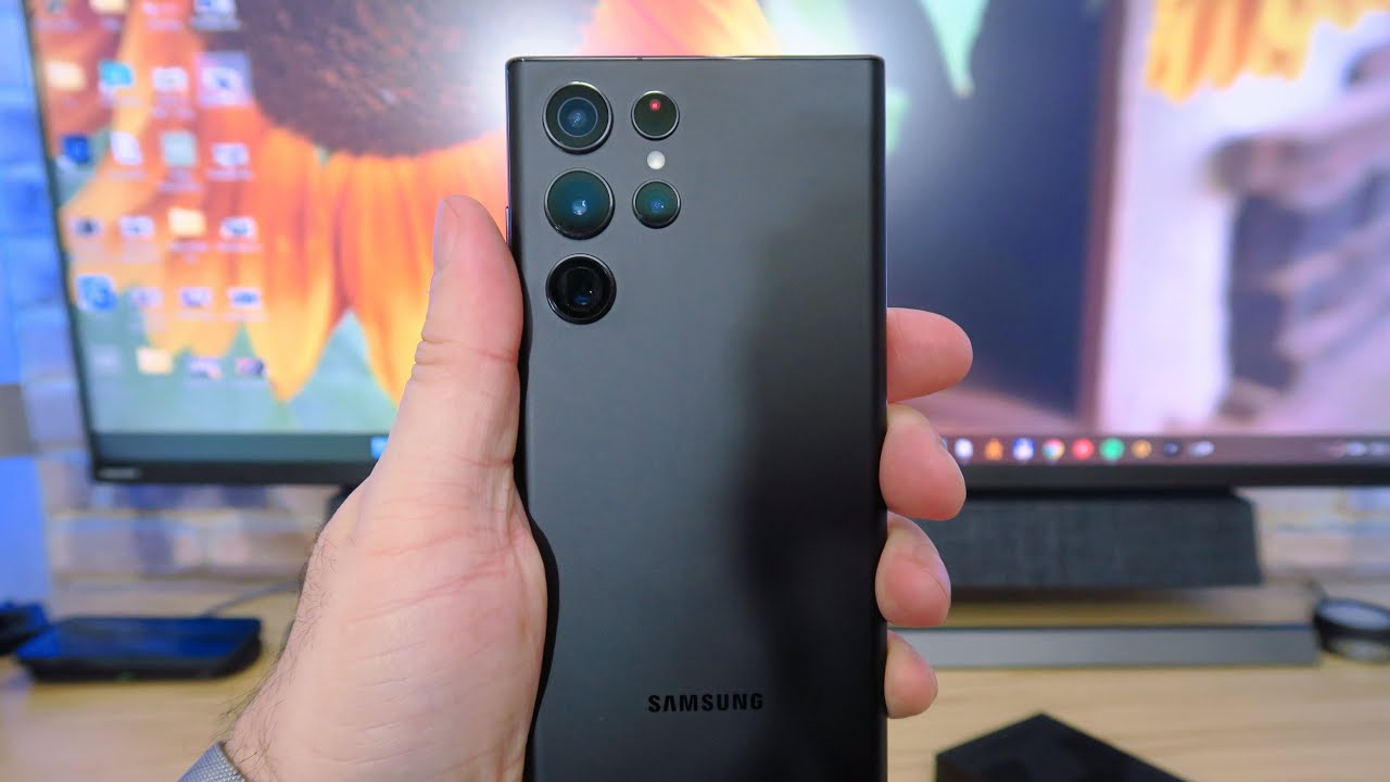 Samsung Galaxy S22 Ultra Review în Română (Note 21 Ultra sau mai mult de atât?)