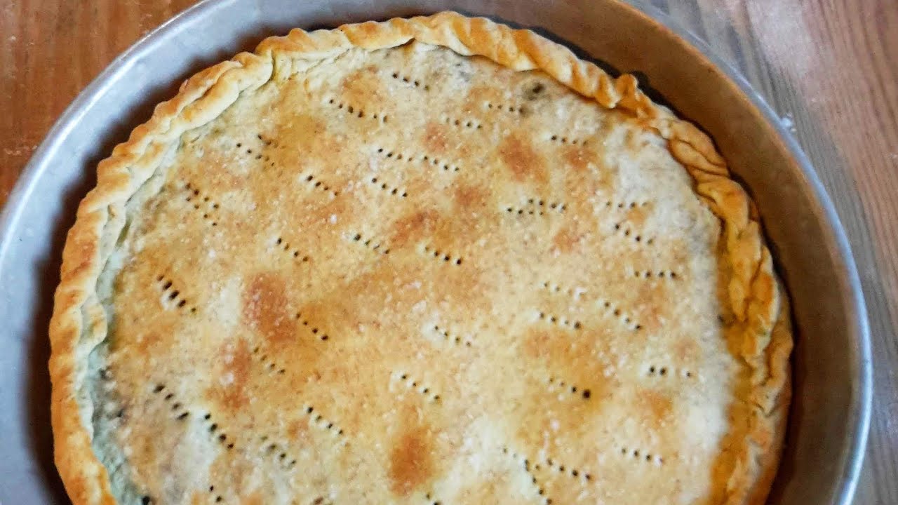 Pizza ripiena di cime di rapa