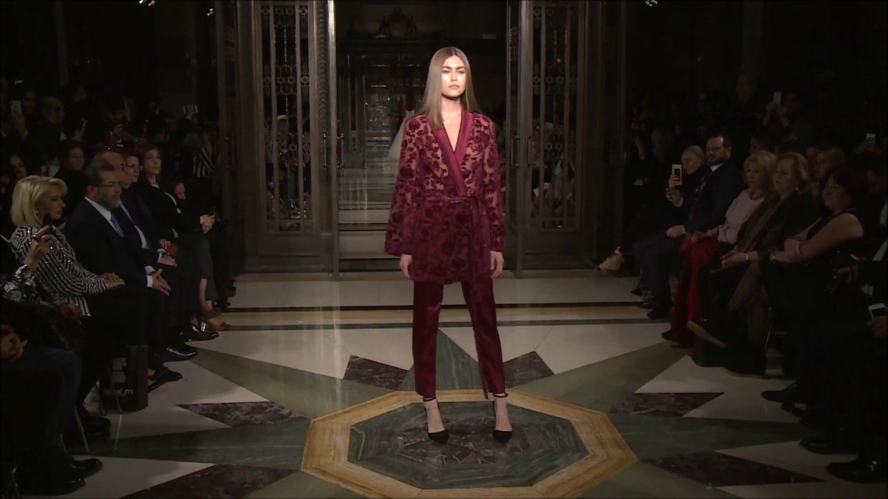 Ajda Pekkan by Zeynep Kartal AW18