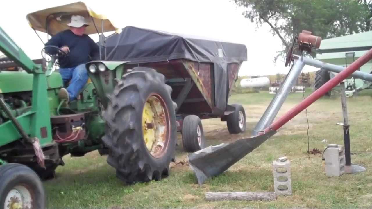 Seed wheat cleaning