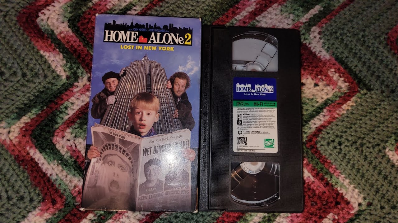 Начало фильма «Один дома 2: Затерянный в Нью-Йорке» (1992) (VHS, 1993).