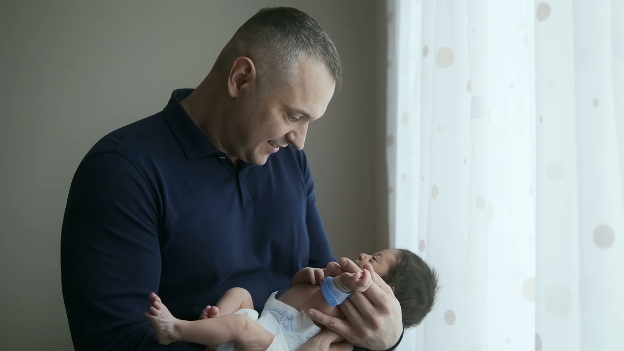 Выписка из роддома Лапино весной