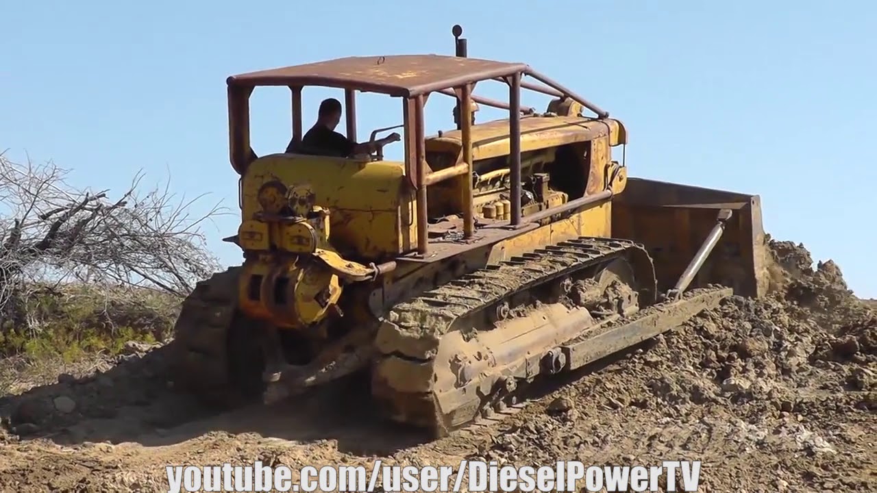 POND CLEANING WITH CAT D8!!!