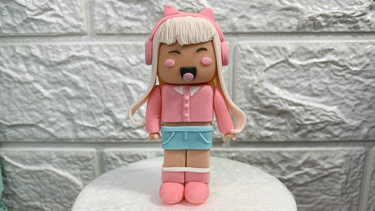 Tutorial: How to make roblox character cake topper..