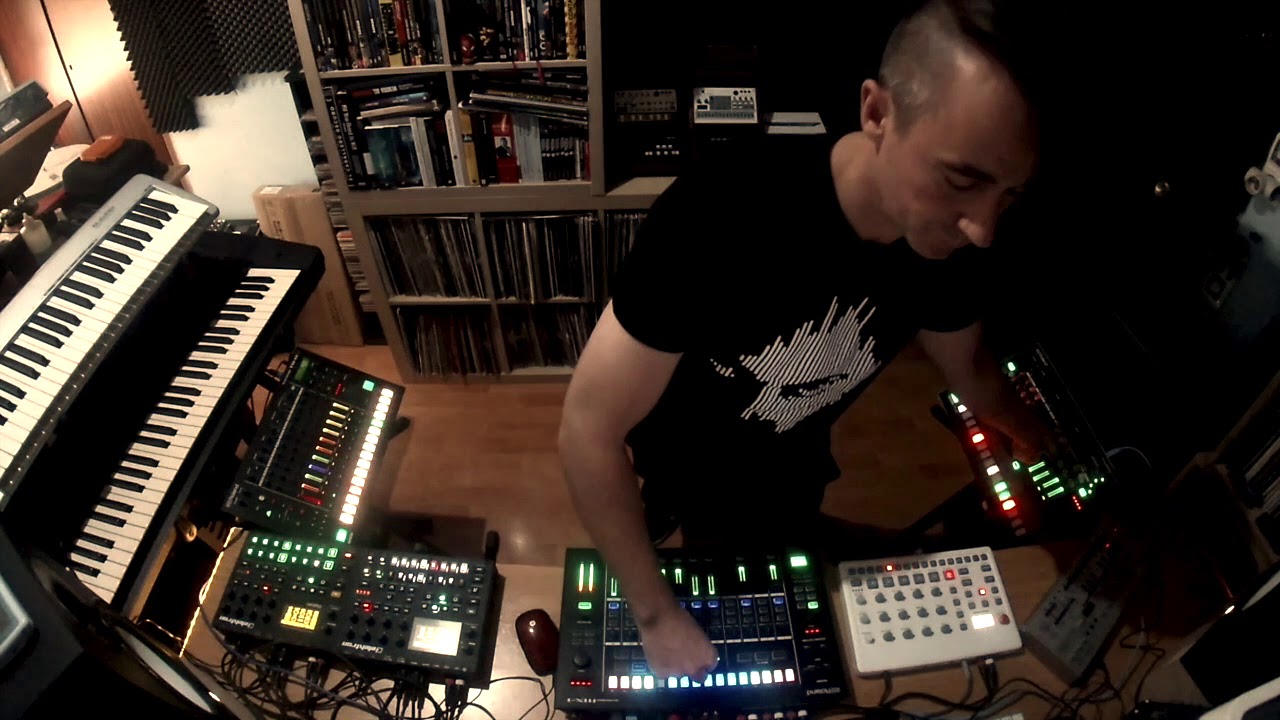 Techno live at Studio (17-4-2020)