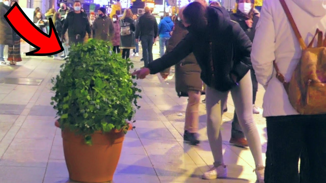 She Got The Scare of Her Life !!! Bushman Prank