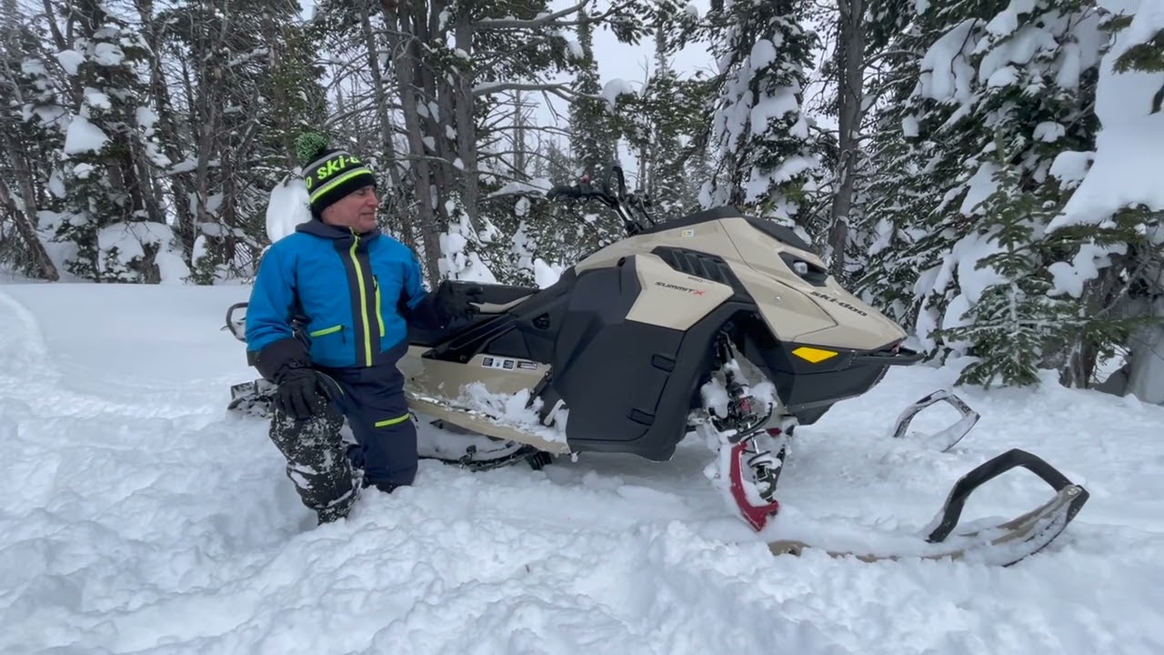 2024 Ski-Doo Summit X 850