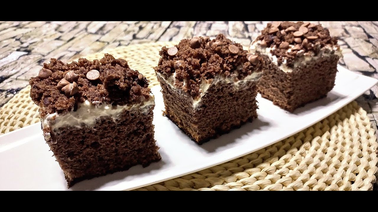 كيكة الشوكولاتة الهشة بالصوص الأبيض | Chocolate cake with white sauce
