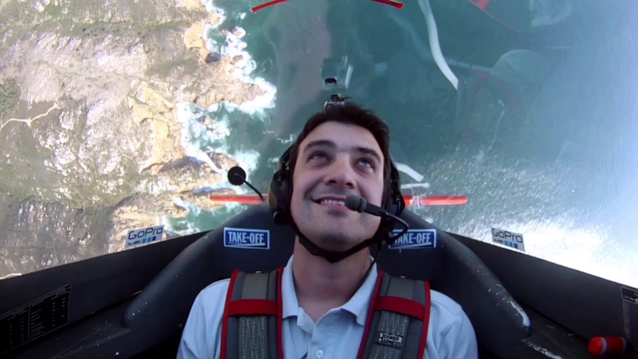 Voo Acrobático