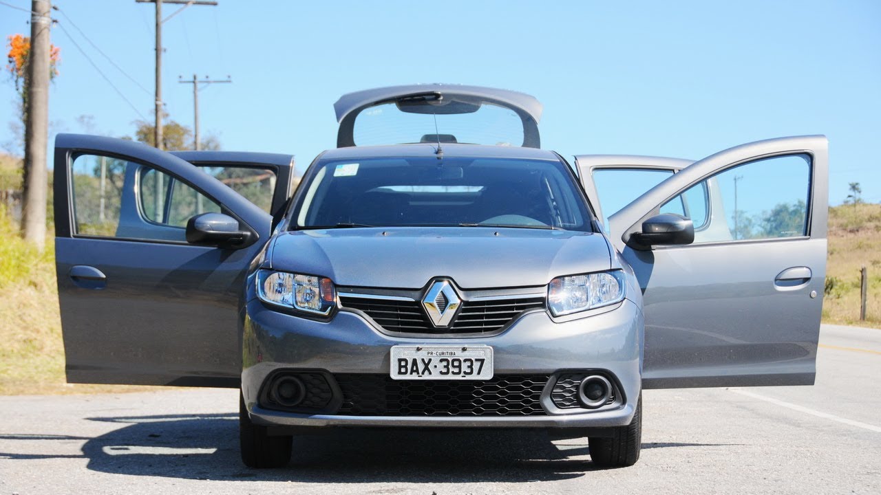 Renault Sandero Expression 1-litro SCe no uso com Bob Sharp