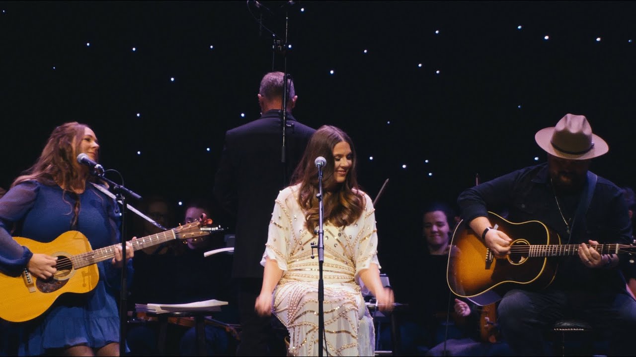 God Rest Ye Merry Gentlemen | Kira Fontana | ACL Live ✨