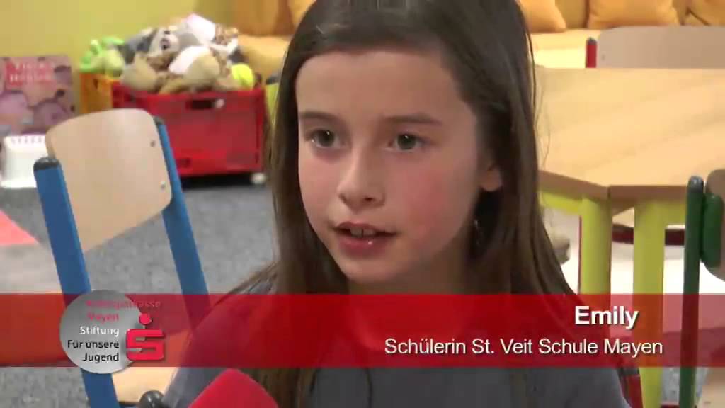 Video: Kreissparkasse Mayen unterstützt Grundschulkinder bei Besuch der Burgfestspiele