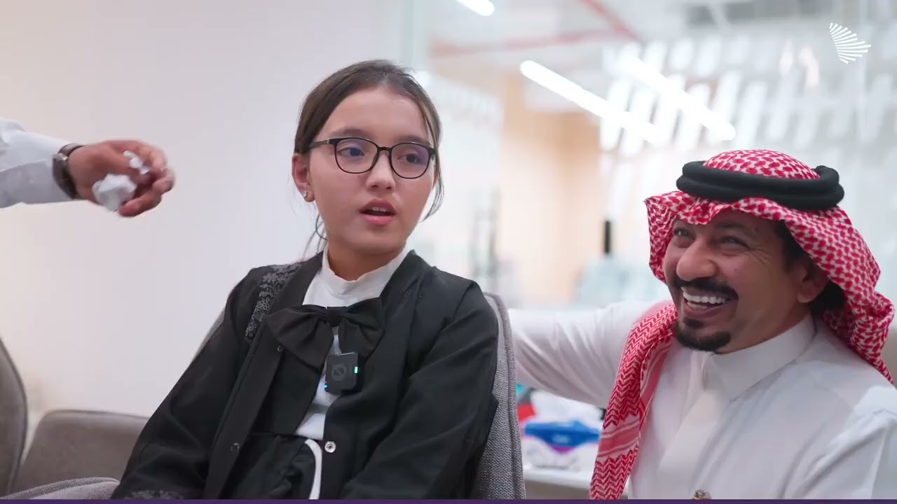 لحظة السمع الأولى للطفلة فرح في مقر ‫#صندوق_الوقف_الصحي بدعم من ‫#منصة_شفاء‬