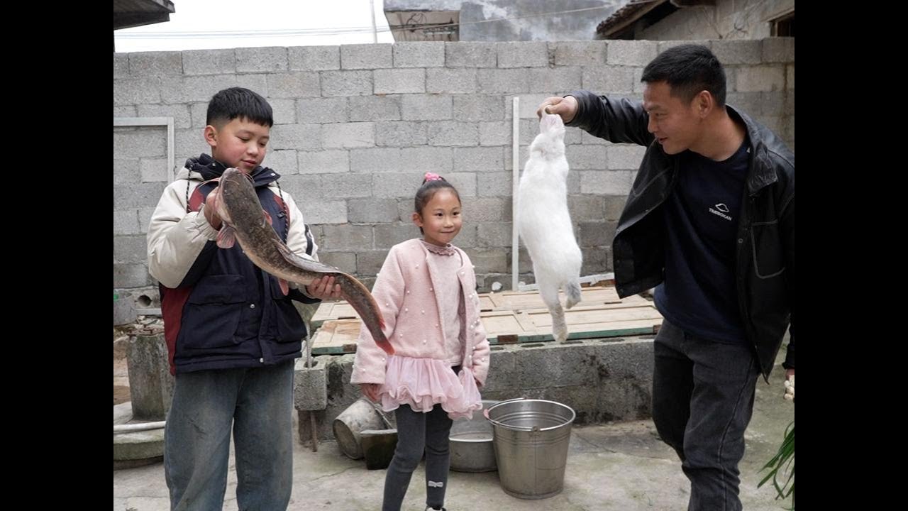 小屁孩越来越精，阿琪又一次被套路，大家帮帮评一评，赚了亏了