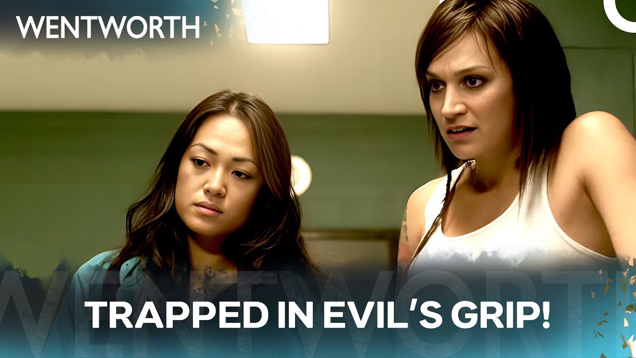 Franky Holds Her—No One Can Help! - Wentworth Season 2 Episode 2