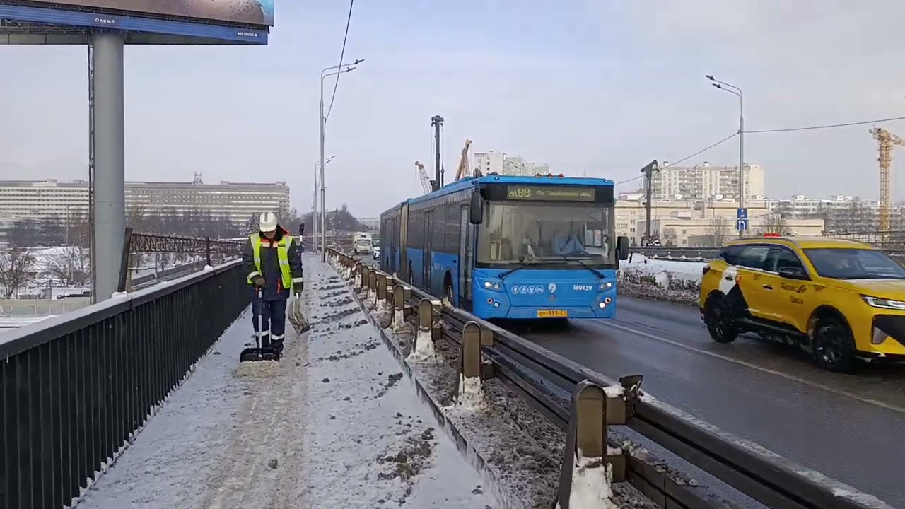 На поворотную эстакаду развязки Липецкая МСД накинули пролет
