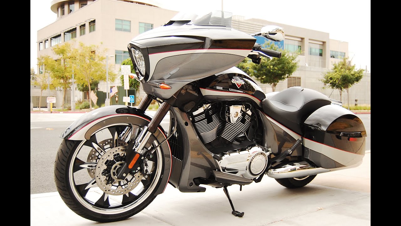 2015 Victory Magnum