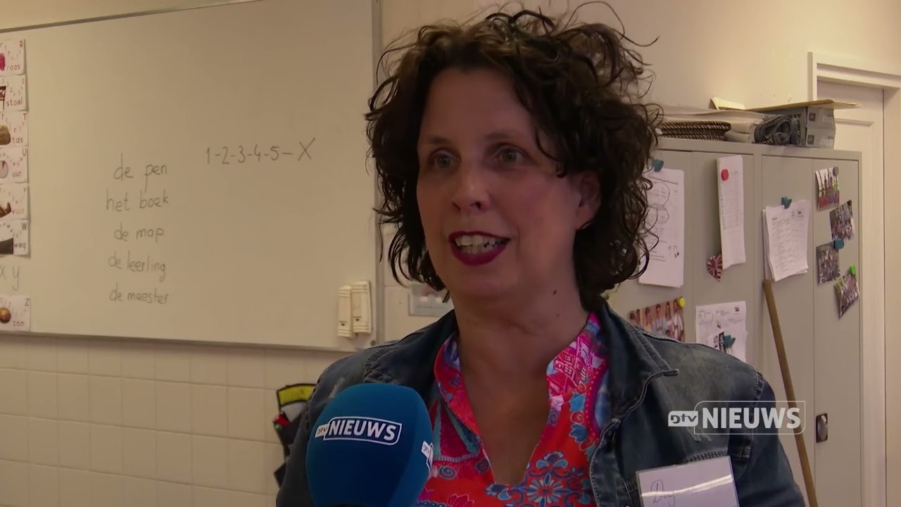 Leerlingen Oekraine krijgen les op Udens College (DTV)