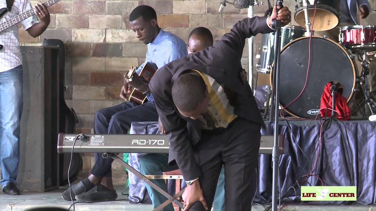 Life Center_Louange et Adoration