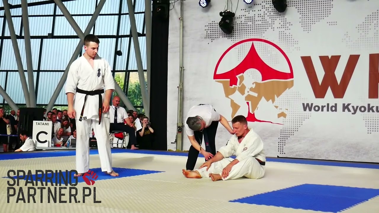 Szymon Olpiński vs Oleksandr Kostenko 1/2 Fin Man -80kg The 6th WKB European Kyokushin Championships