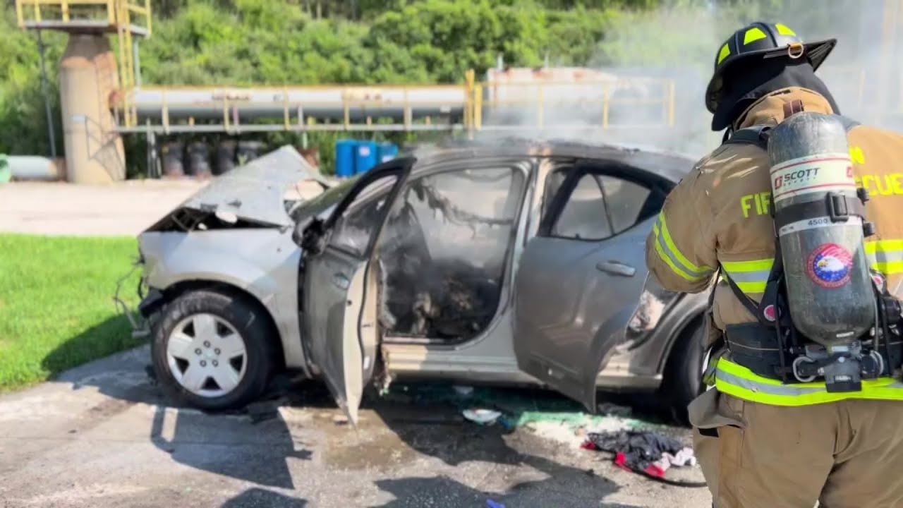F500EA Fire Suppression and Encapsulator Agent - Car Fire Live Demo Oregon Fire & Rescue (Ohio)