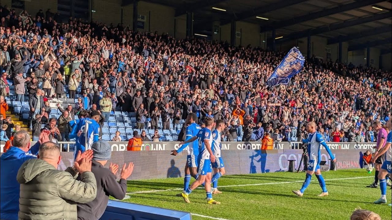 Story Of The Blues Big win for Oldham V Grimsby #oafc #football #soccer #EFL #Leagueone #grimsby 