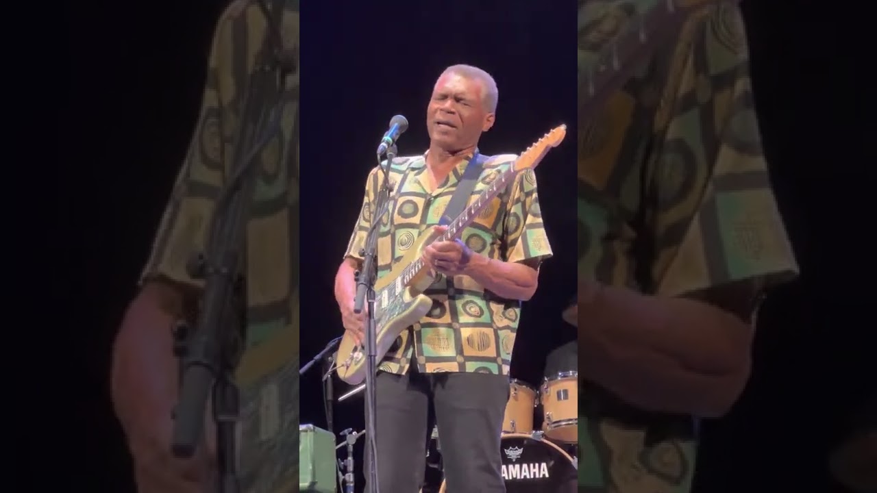 Robert Cray Band strong persuader  Madison WI March 27,2022 Barrymore Theater