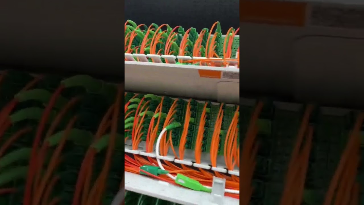 Un abonn&eacute; orange, d&eacute;brancher! Pourquoi ? Allez op je le rebranche! #fibre #fibreoptique