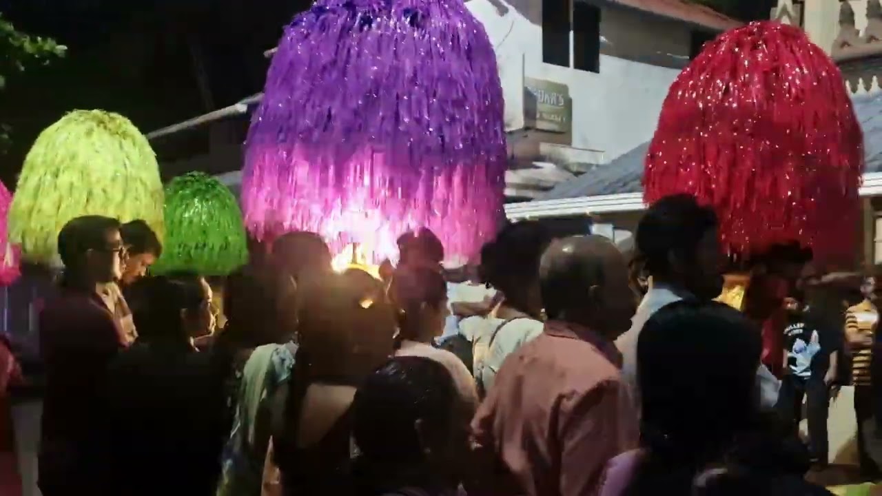 കിഴക്കും മുറി കാവടിയാട്ടം...