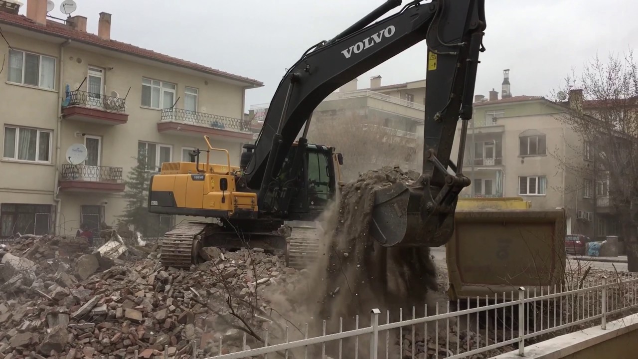 Volvo ec 300dl ekskavatör hafriyat enkaz kaldırma