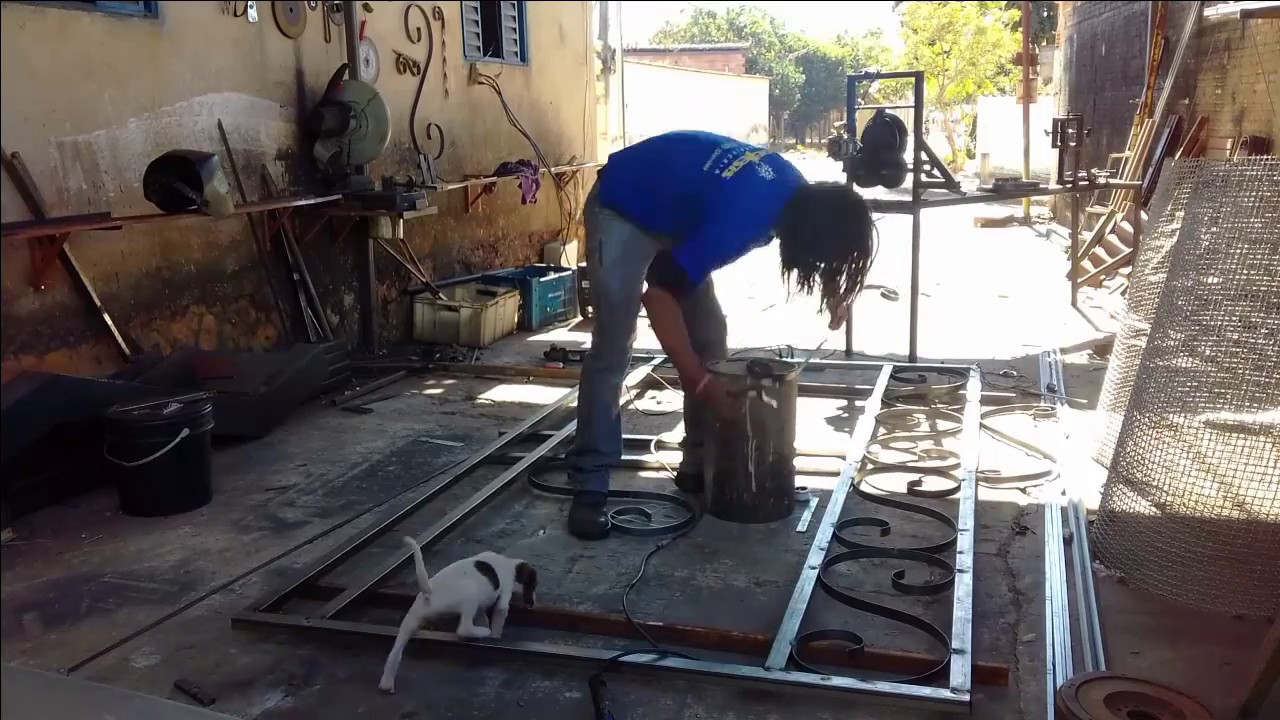 portão volutas