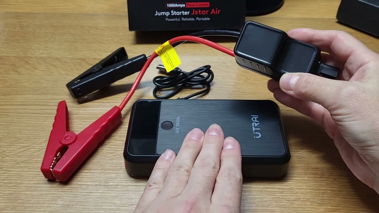 UTRAI пуско-зарядное устройство Jump Starter Jstar Air 1000A  Для заказа 8778 7777 475