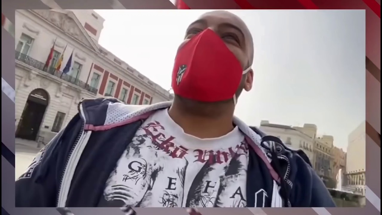 El youtuber, Borja Escalona y la maquinilla de afeitar