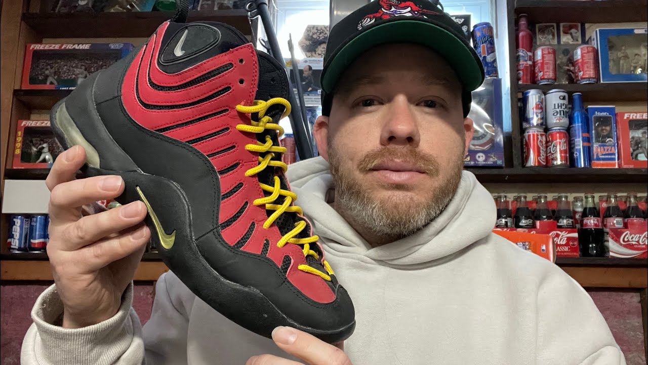 Shoe Tapping ASMR | Rare Nike Bakin and a Surprise Pair ! 
