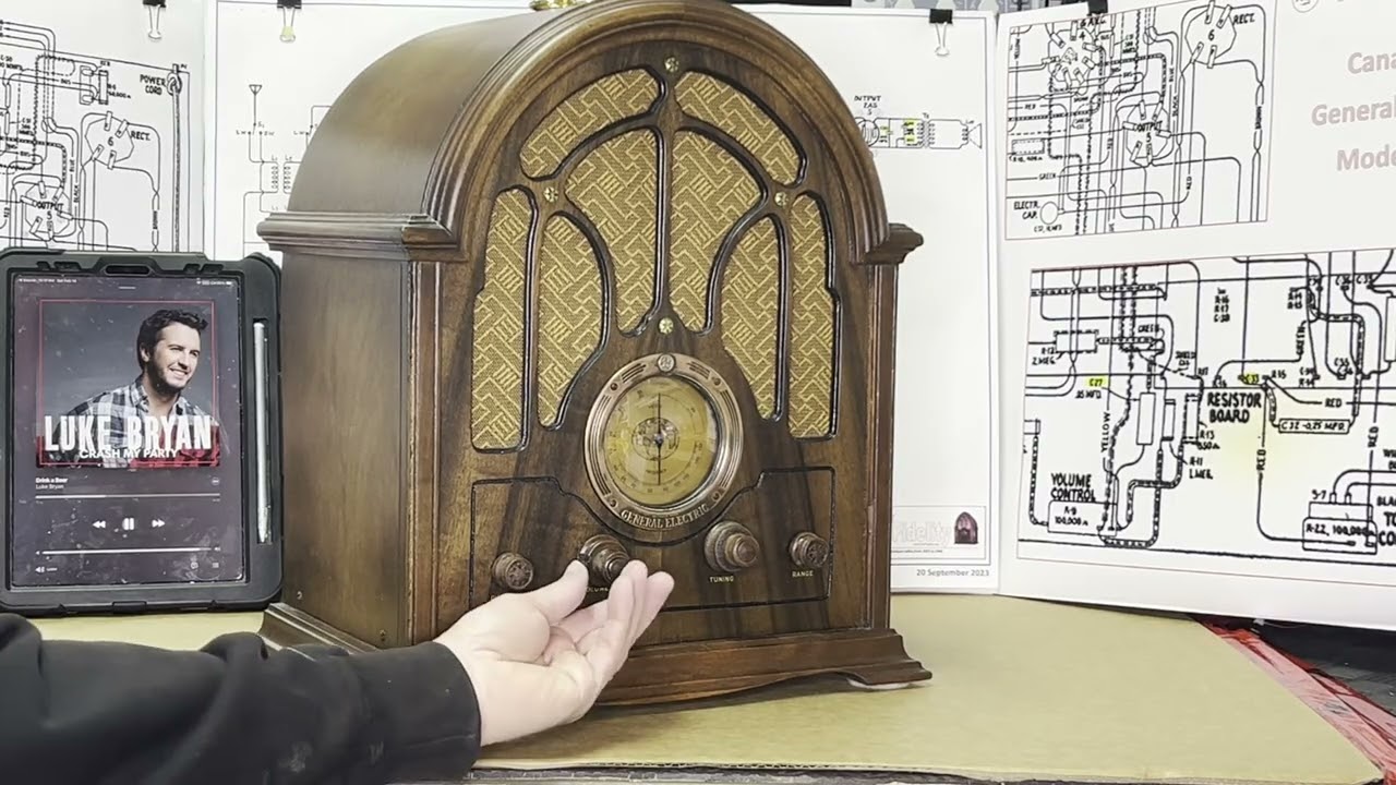 1935 Vintage Radio