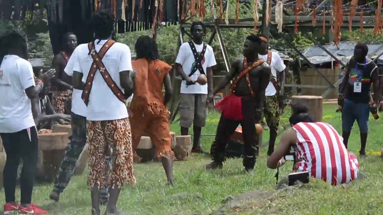 Nilotika Cultural Ensemble Along The River Nile Showers African Music Traditional Music Music Africa