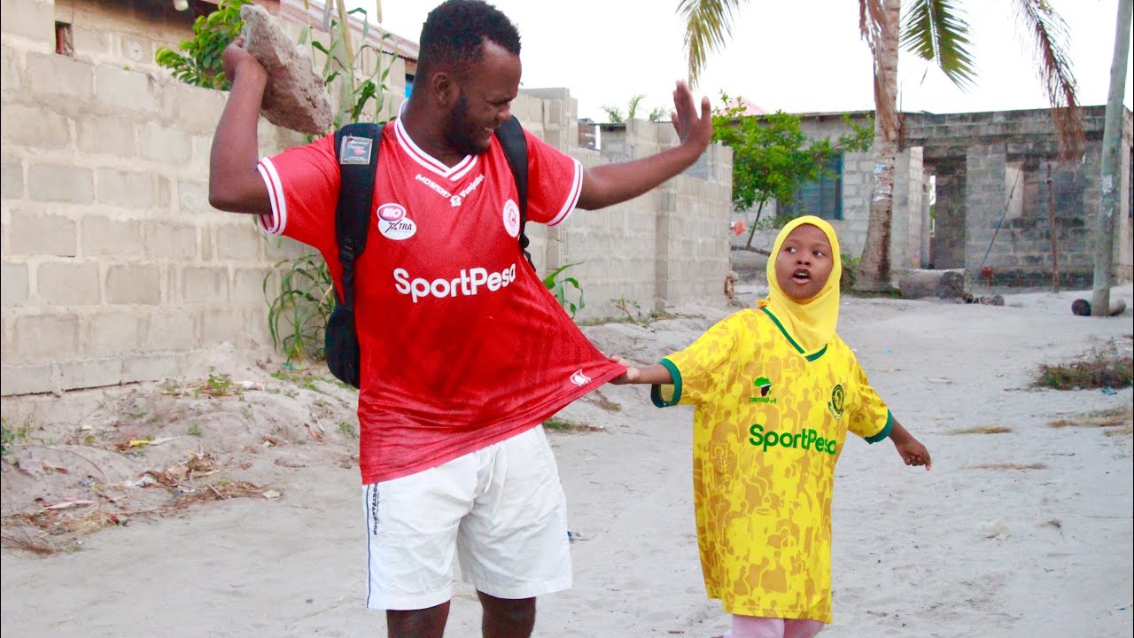 USIFANYE HIVI MBELE YA SHABIKI WA SIMBA, ATAKUUMIZA VIBAYA (