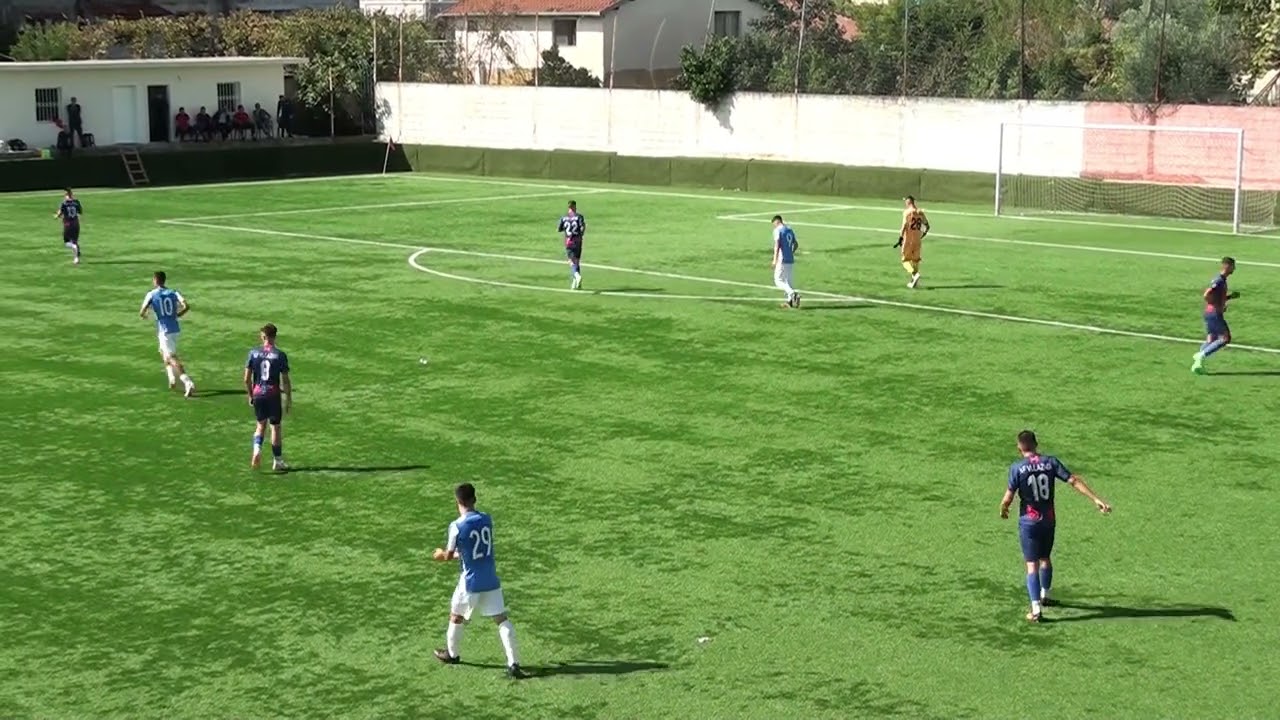 KAMPIONATI  U-18 VLLAZNIA-TIRANA  0-1
