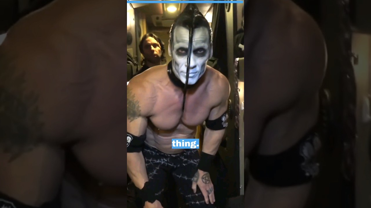 What does Doyle keep in his tour bus bunk? #doyle #themisfits #digitaltourbus #businvaders #tourbus