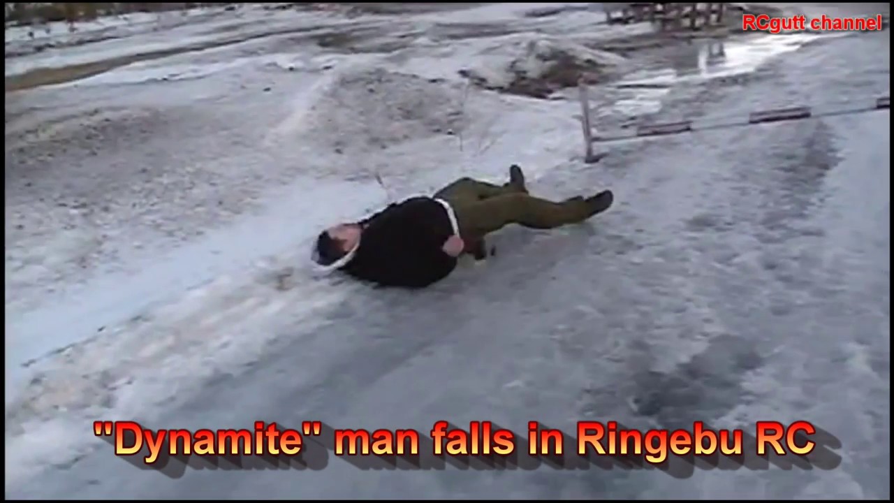15-second funny video - Man falling on ice - Camera broke during a fall