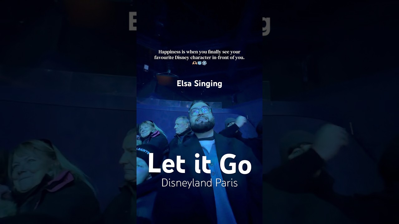 Let it Go - Frozen 🎶 Live Musical at Disneyland Paris 