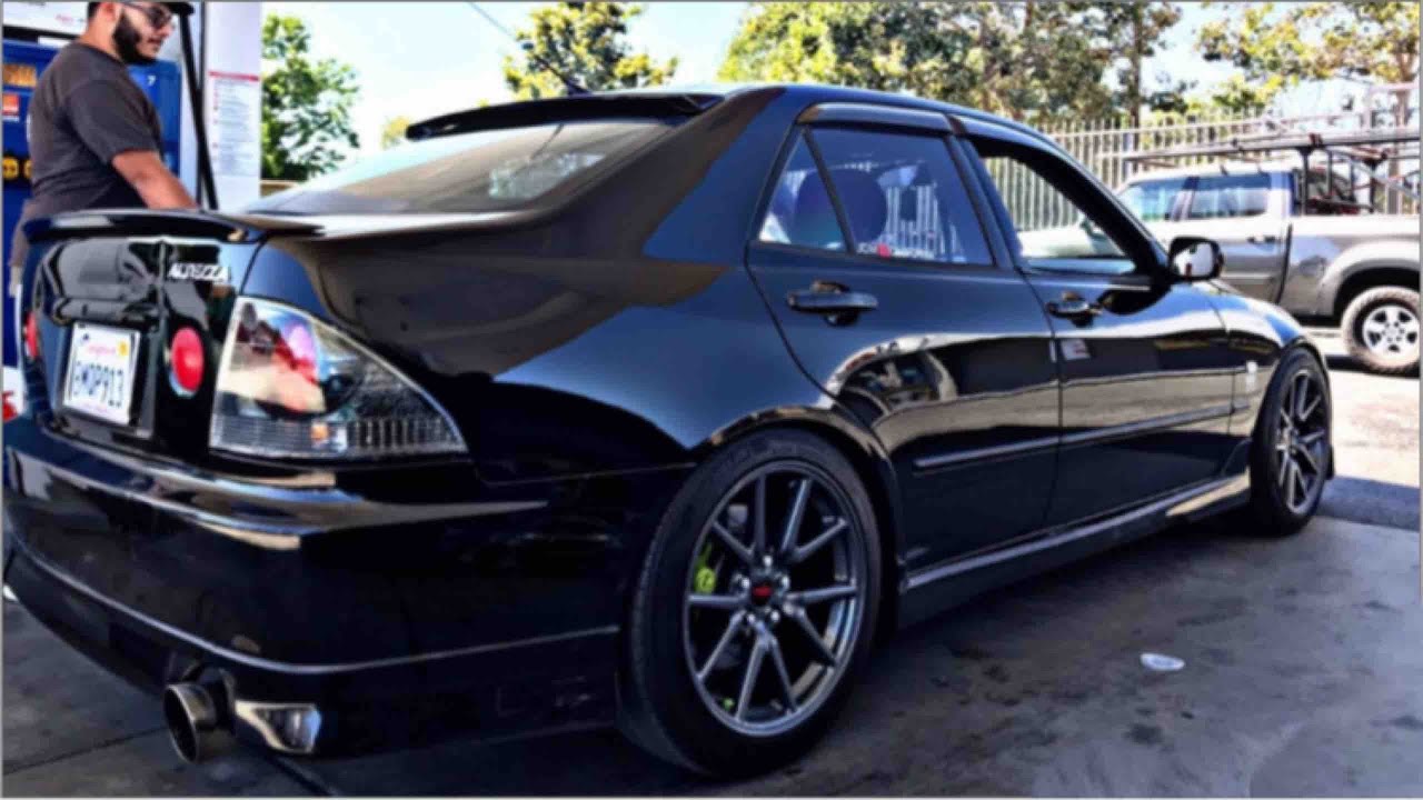 LEXUS IS300 GETS A ROOF WRAP!